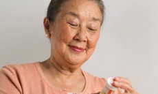 Những lưu ý đặc biệt khi dùng thuốc ở người cao tuổi