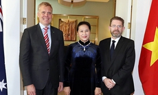 Chủ tịch Quốc hội Nguyễn Thị Kim Ngân dự khán phiên điều trần tại Thượng viện Australia