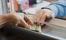 Chấn động những vụ nhân viên ngân hàng trộm tiền của khách