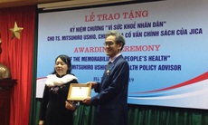 Trao tặng Kỷ niệm chương Vì Sức khỏe Nhân dân cho Cố vấn JICA