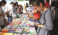 Ngẫm về mảng văn học đắt khách