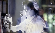 Người phụ nữ 60 năm gắn bó với nghiệp điều dưỡng