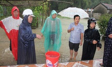 Y tế Quảng Ngãi, Bình Định: Nỗ lực giúp bà con vùng lũ