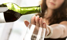 Ðừng để rượu “tàn phá” sức khỏe