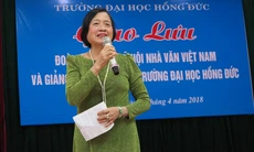 Nữ sĩ Nguyễn Thị Kim - khiêu vũ trước bình minh