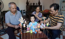 Để nghệ nhân là người truyền lửa