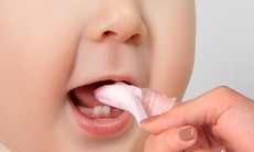 Thuốc gì trị tưa miệng ở trẻ sơ sinh?