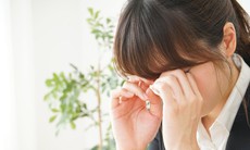 Vì sao bị khô mắt?