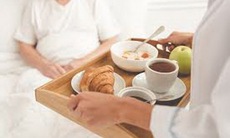 Dinh dưỡng và chăm sóc giảm nhẹ cần thiết với người bệnh ung thư