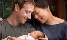 Mark Zuckerberg đón con gái đầu lòng, hiến 99% tài sản