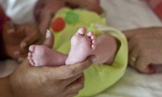 Đối phó với ngành công nghiệp mang thai hộ, Ấn Độ nghiên cứu dự luật mới