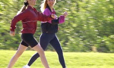 Tập thể dục hằng ngày – Bí kíp giảm nguy cơ đột quỵ ở phụ nữ trung niên