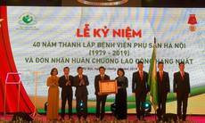 BV phụ sản Hà Nội đón nhận Huân chương Lao động hạng Nhất