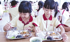 Chế độ dinh dưỡng cho trẻ em học đường