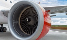 Tiếng ồn động cơ máy bay gây nguy cơ tăng huyết áp