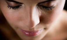 Chảy nước mắt sống, vì sao?
