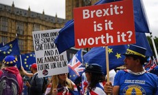 Brexit chính thức thành luật, Anh không còn đường lùi