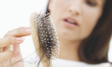 Mai hoa châm điều trị rụng tóc