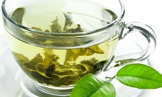 Nước trà xanh - “sát thủ” của dầu mỡ