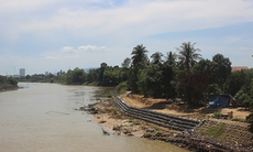 Bờ kè sông Cái, Nha Trang, dân bất an vì sạt lở