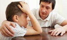 4 thói quen nhiều bố mẹ hay làm khiến con mất tự tin