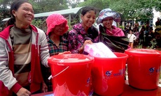 Phát miễn phí hơn 20.000 bộ dụng cụ vệ sinh phụ nữ cho chị em nghèo
