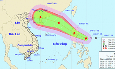 Bão số 6 vừa qua, lại xuất hiện bão Pakhar gần Biển Đông