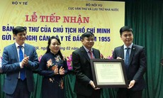 Bộ Y tế tiếp nhận bản sao thư của Bác Hồ gửi Hội nghị cán bộ y tế đầu năm 1955