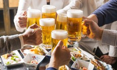 Việt Nam “vươn lên” top 3 Châu Á về uống rượu bia