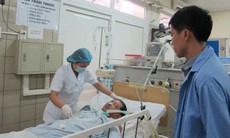 Chữa bệnh cho “ma men”- Nỗi ám ảnh của nhân viên y tế
