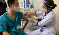 Bệnh viện đầu tiên của Hà Nội triển khai tiêm vắc xin COVID-19 cho 30 người