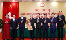 Đồng chí Đỗ Văn Chiến giữ chức Chủ tịch UBTƯ MTTQ Việt Nam