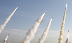 Iran phóng tên lửa tấn công khủng bố trên sông Euphrate ở Syria
