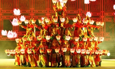 Choáng ngợp với 'Đại lộ Di sản' mừng Đại lễ Vesak Liên hợp quốc 2019