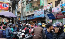  Bộ trưởng Bộ Y tế chỉ đạo họp nóng giải quyết vấn đề tiêm vắc xin 