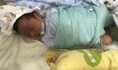 Hà Nội: Bé gái chào đời chưa tròn 10 giờ đồng hồ đã bị mẹ bỏ rơi