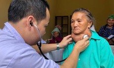 Bệnh nhân có khối u bướu "khủng" ở Sơn La sẽ được phẫu thuật miễn phí