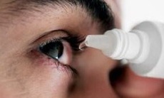 Tự ý dùng thuốc coirticoid nhỏ mắt suốt 3 tháng, nam thiếu niên ở Hải Dương bị mù