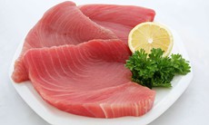 Tai sao ăn cá ngừ có thể gây ngộ độc?