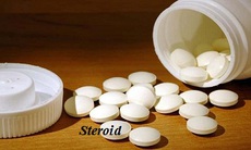 Trẻ em dùng steroid kéo dài có thể tăng nguy cơ mắc bệnh mạn tính