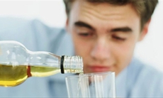 Liệt dương vì uống nước có gas?