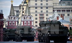 Ukraine cáo buộc Nga đã chuyển vũ khí tới Crimea