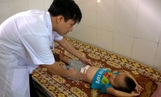 Phẫu thuật nội soi thành công cho bệnh nhi 35 tháng