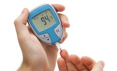 Day ấn huyệt giúp cải thiện đường huyết