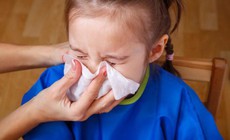 4 bệnh h&#244; hấp ở trẻ thường gặp v&#224;o m&#249;a lạnh v&#224; c&#225;ch ph&#242;ng ngừa