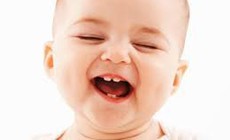4 sai lầm thường gặp khi chăm s&#243;c răng cho trẻ m&#224; cha mẹ hay mắc phải