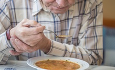 3 lưu &#253; để ph&#242;ng ngừa t&#233; ng&#227; ở những người bệnh Parkinson
