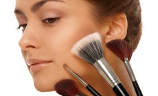 C&#225;ch trang điểm che khuyết điểm ho&#224;n hảo