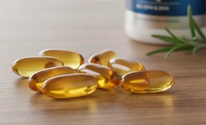 Liều omega-3 n&#224;o c&#243; thể g&#226;y hại cho tim?