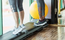 5 b&#237; quyết để x&#226;y dựng cơ bắp ch&#226;n khoẻ mạnh